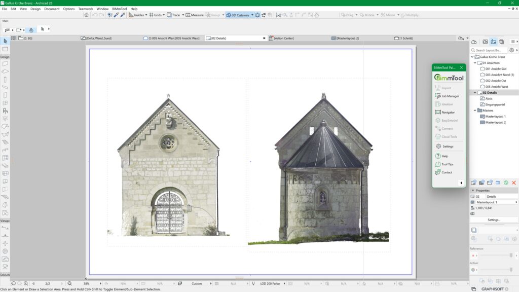 Anzeige einer Architektursoftware mit zwei Ansichten eines Steingebäudes: Vorderansicht mit gewölbter Tür und rundem Fenster und Rückansicht mit hohem, spitzem Dach.